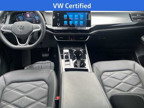 Used 2024 Volkswagen Atlas Cross Sport SE FWD image 29