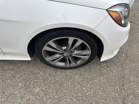 Used 2016 Mercedes-Benz E 350 Sedan image 15