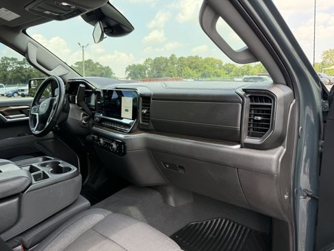 Used 2025 Chevrolet Silverado 1500 LT AWD/4WD image 15