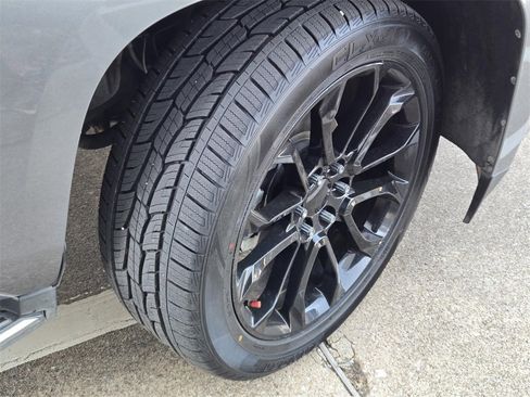 Used 2018 GMC Yukon SLT w/ Open Road Package image 6