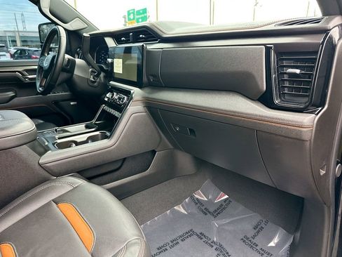 Used 2024 GMC Sierra 2500 AT4 w/ AT4 Premium Plus Package image 28