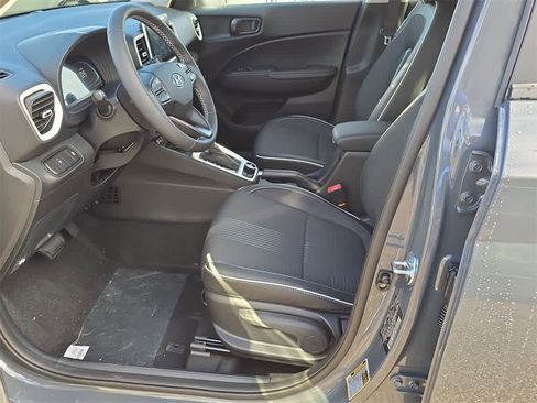 New 2026 Hyundai Venue SEL image 17