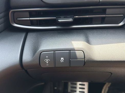 New 2026 Hyundai Elantra SEL Sport FWD image 30
