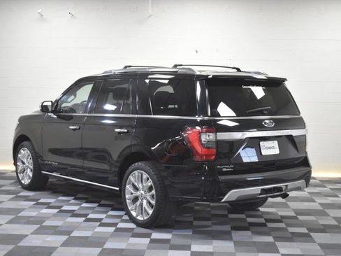 Used 2019 Ford Expedition Platinum image 3