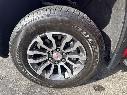 Used 2023 GMC Sierra 1500 AT4 w/ AT4 Premium Package AWD/4WD image 51