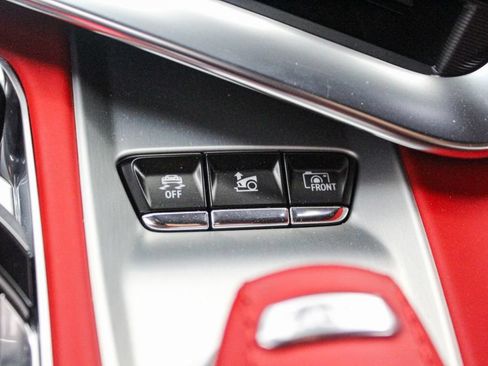 Used 2022 Chevrolet Corvette Stingray Premium Cpe w/ Z51 Performance Package RWD image 24