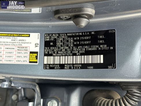 Used 2024 Toyota Corolla Cross LE FWD image 33