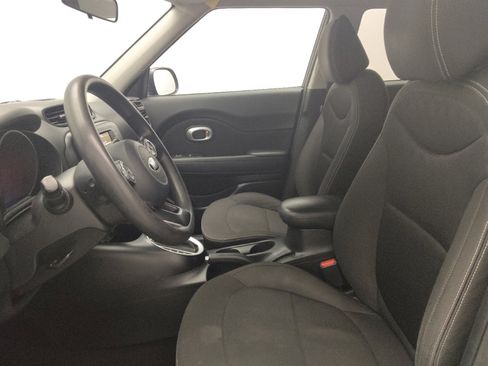 Used 2018 Kia Soul image 17