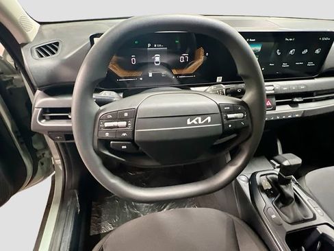 New 2026 Kia K4 LXS image 11