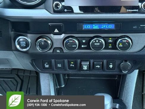 Used 2022 Toyota Tacoma TRD Off-Road w/ Technology Package AWD/4WD image 27