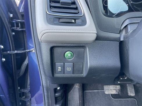 Used 2016 Honda HR-V EX image 19