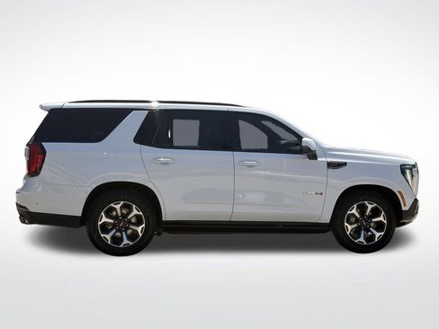 Certified 2025 GMC Yukon AT4 Ultimate w/ LPO, Floor Liner Package AWD/4WD image 9
