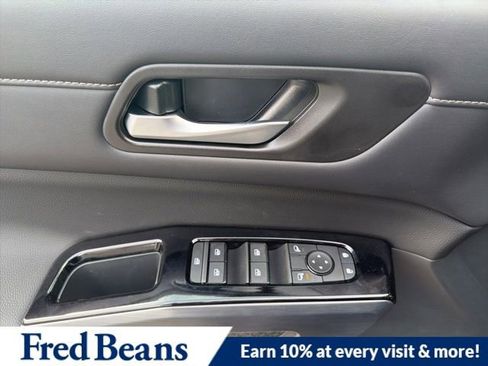 New 2026 Nissan Pathfinder SL image 21