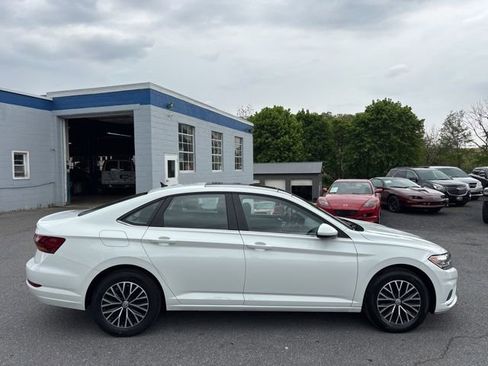 Used 2019 Volkswagen Jetta SE FWD image 8
