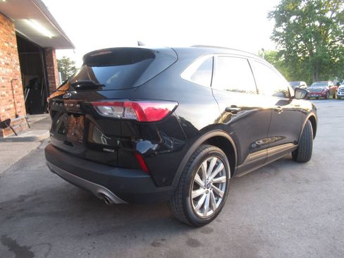 Used 2021 Ford Escape Titanium w/ Titanium Elite Package AWD/4WD image 9
