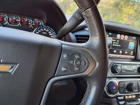 Used 2015 Chevrolet Tahoe LT w/ Luxury Package image 16