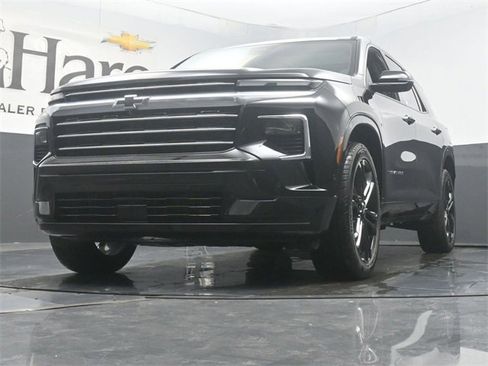 New 2025 Chevrolet Traverse High Country w/ LPO, Floor Liner Package image 35