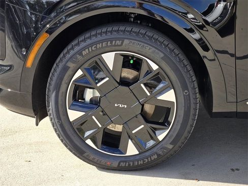 New 2026 Kia Sportage SX image 8