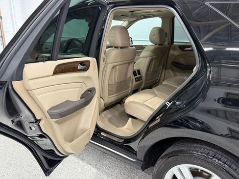 Used 2014 Mercedes-Benz ML 350 4MATIC w/ Premium 1 Package image 26