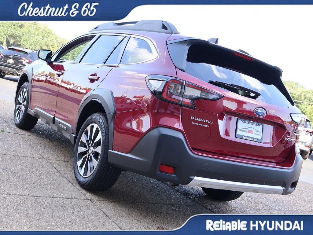 Used 2025 Subaru Outback Limited AWD/4WD image 4