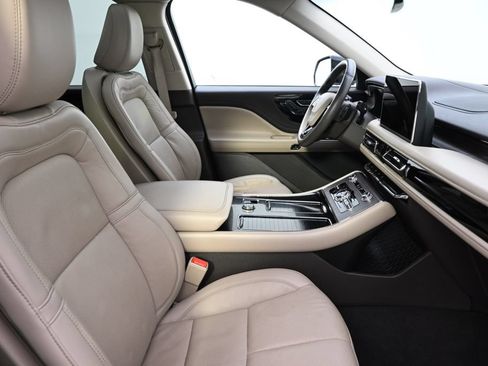 Used 2023 Lincoln Aviator Reserve w/ Jet Package AWD/4WD image 16