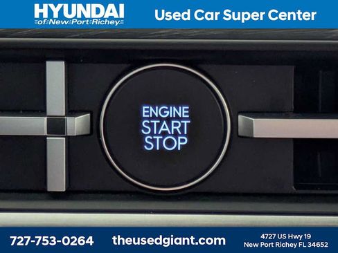 Used 2025 Hyundai Santa Fe Limited FWD image 47
