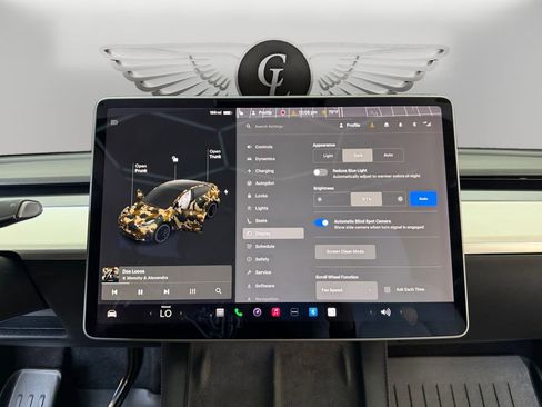 Used 2021 Tesla Model Y Long Range AWD/4WD image 23