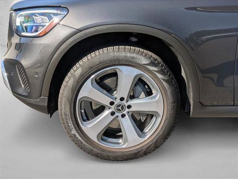 Certified 2022 Mercedes-Benz GLC 300 image 24