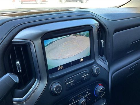 Used 2021 Chevrolet Silverado 1500 LT AWD/4WD image 14