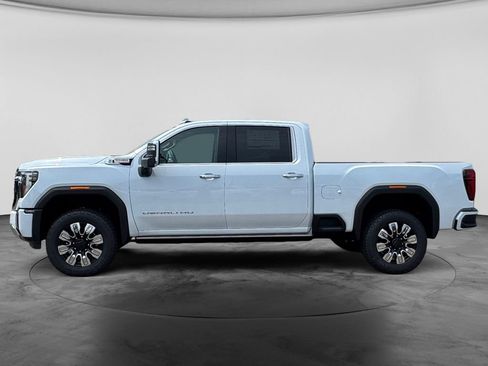 New 2026 GMC Sierra 3500 Denali w/ Denali Reserve Package AWD/4WD image 4