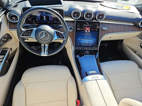 Used 2022 Mercedes-Benz C 300 Sedan image 11