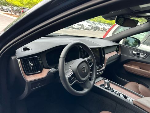 Used 2024 Volvo XC60 B5 Plus w/ Protection Package Premier AWD/4WD image 22