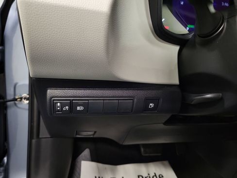 Used 2022 Toyota Corolla LE image 20