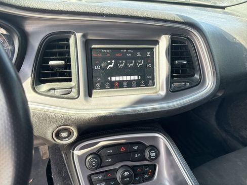 Used 2019 Dodge Challenger SXT w/ Blacktop Package image 17