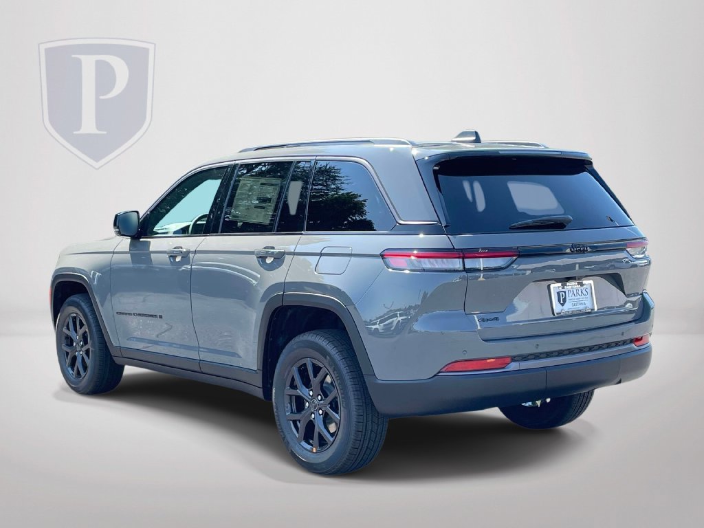 New 2027 Jeep Grand Cherokee Altitude AWD/4WD image 6