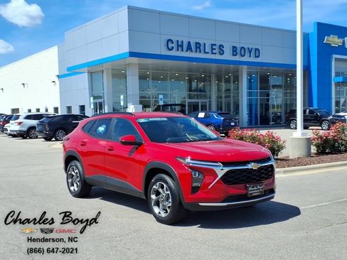 Certified 2026 Chevrolet Trax LT FWD image 1