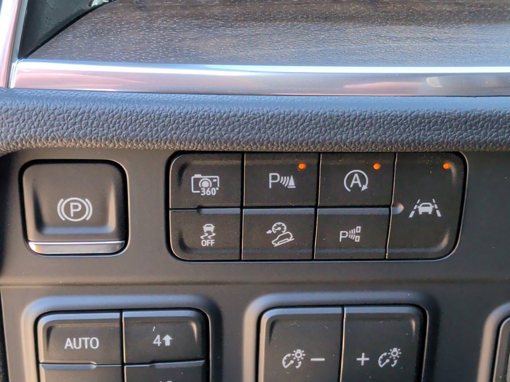 New 2026 Chevrolet Tahoe High Country AWD/4WD image 16