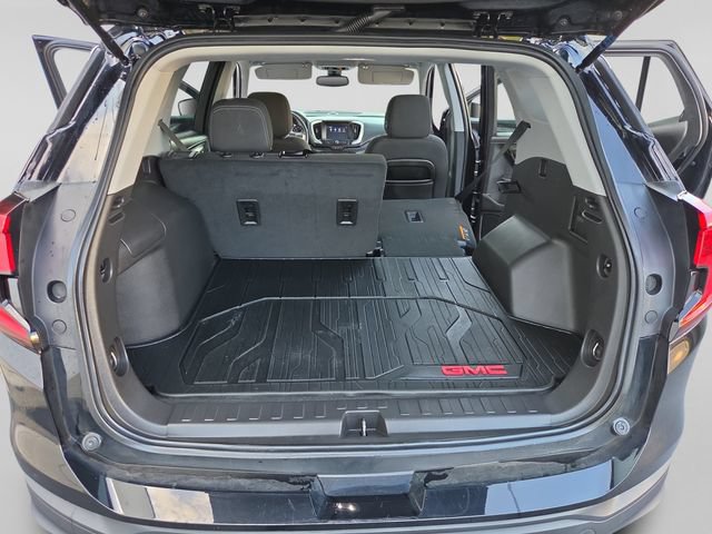 Used 2024 GMC Terrain SLE w/ LPO, Floor Liner Package FWD image 29