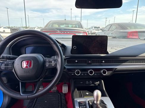 Used 2025 Honda Civic Type R image 11