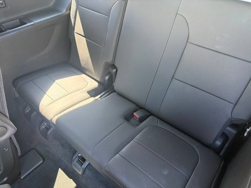 Used 2023 Chevrolet Traverse Premier AWD/4WD image 13