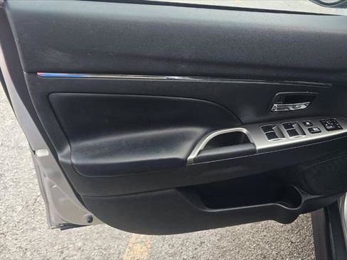 Used 2024 Mitsubishi Outlander Sport SE AWD/4WD image 9