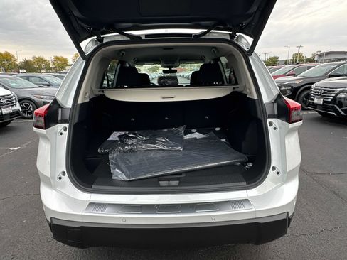 New 2026 Nissan Rogue SV w/ Cold Weather Package image 15