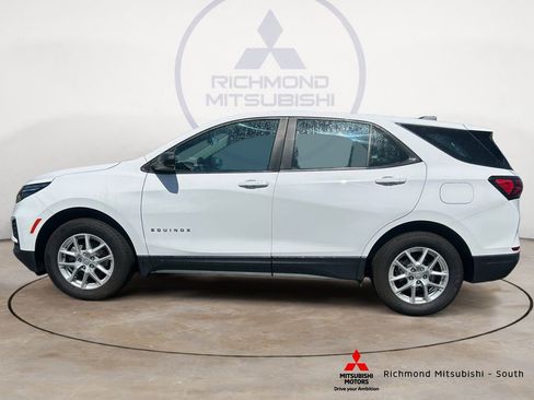 Used 2023 Chevrolet Equinox LS AWD/4WD image 6