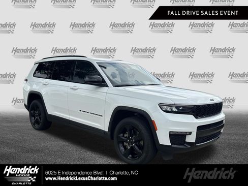 Used 2024 Jeep Grand Cherokee L Limited w/ Black Appearance Package AWD/4WD image 1