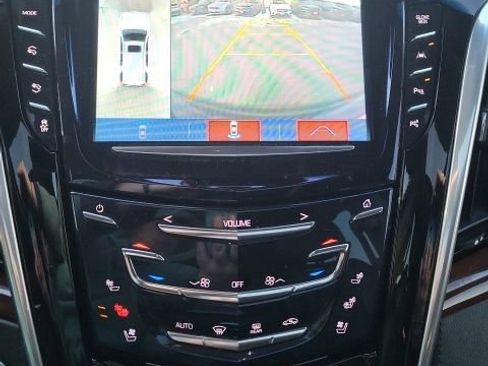 Used 2019 Cadillac Escalade ESV Premium Luxury image 4