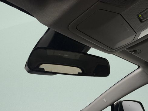 Used 2021 Toyota RAV4 LE image 23