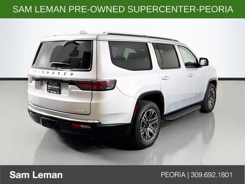 Used 2023 Jeep Wagoneer Series II AWD/4WD image 7