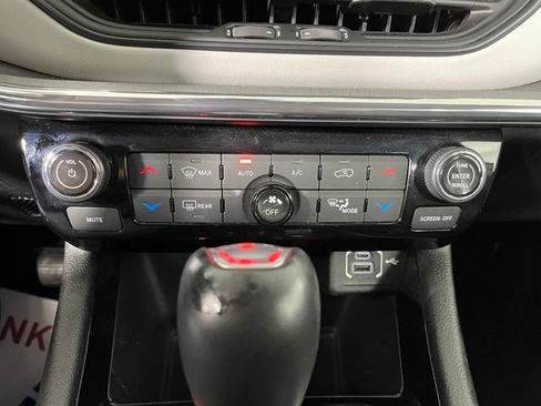 Used 2022 Jeep Compass Limited AWD/4WD image 34