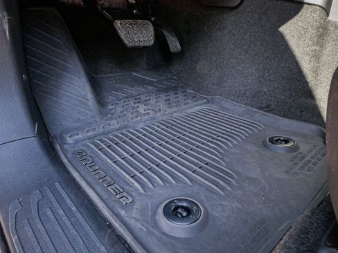 Used 2025 Toyota 4Runner Limited image 17