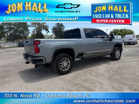 Used 2025 Chevrolet Silverado 2500 High Country w/ High Country Premium Package AWD/4WD image 14
